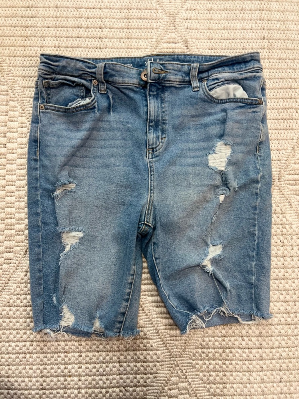 Style & Co Distressed Bermuda Jean Shorts Raw Hem Stretch Size 12